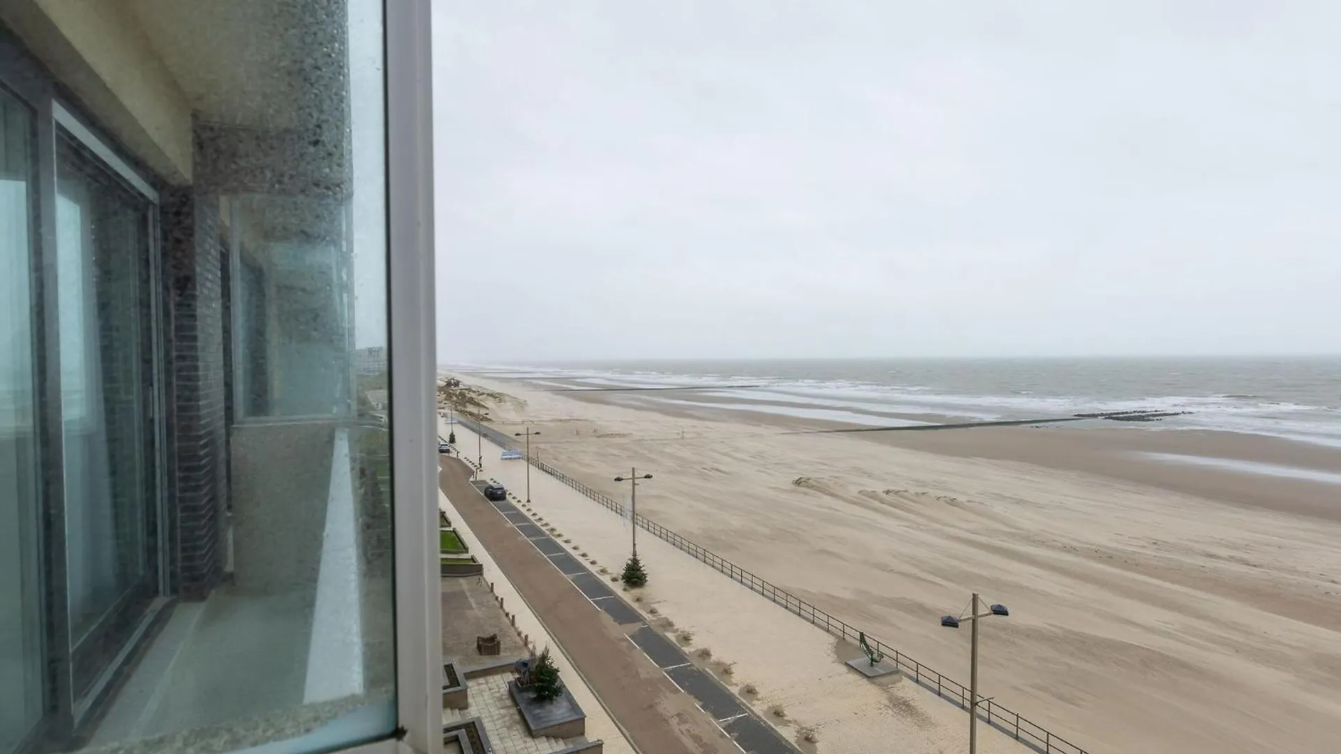Corner Apartment On 5Th Floor Middelkerke 0*,